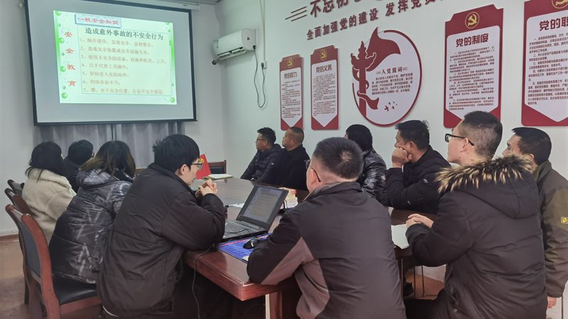 在进行保安证培训时，通常需要以下身份证复印件内容：